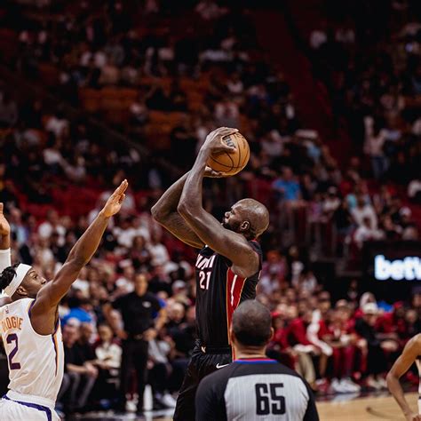 Through The Lens: Suns vs HEAT 11/14/22 Photo Gallery | NBA.com