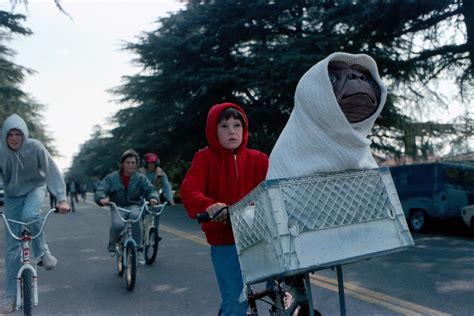 Film critic Sean Burns reflects on Spielberg's masterpiece 'E.T.' 40 ...