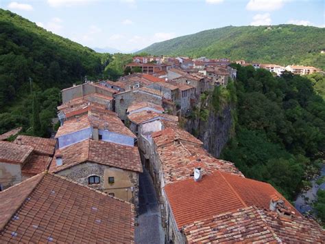 Foto: Centro histórico - Castellfollit de la Roca (Girona), España