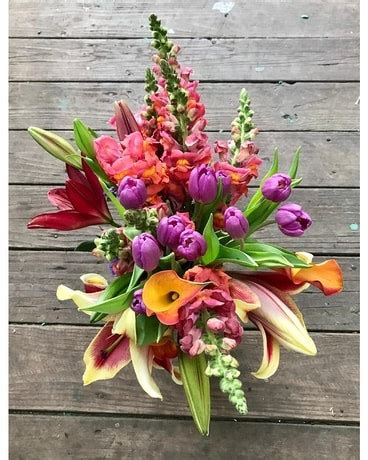 Houston Florist - Flower Delivery by Village Greenery & Flowers