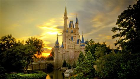 Disney World Castle - 4K Ultra HD Wallpaper