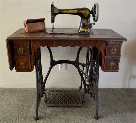 My Circa 1891 Singer Treadle Sewing Machine | Collectors Weekly