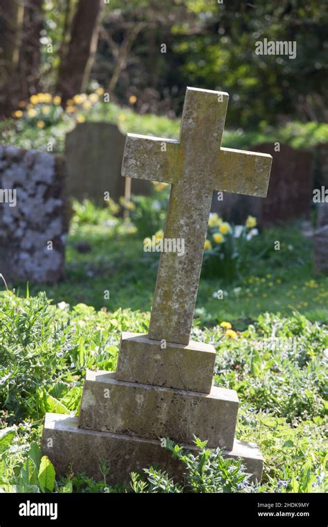 cross, tomb, crosses, tombs Stock Photo - Alamy