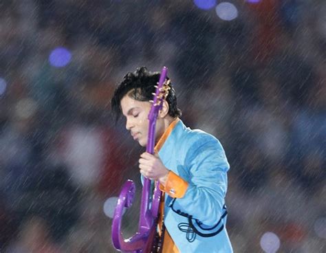 1. Prince (2007) from Los 15 mejores shows de Medio Tiempo del Super ...