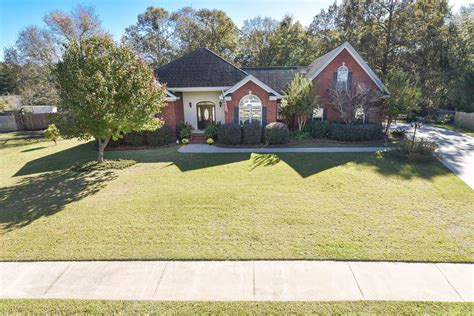 JUST LISTED ~ FULL BRICK Custom Home on a Gorgeous 1 Acre! - Melanie Kramer Realtor