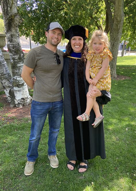 Lindsay Locklar PhD grad photo - UW Oshkosh Today University of ...