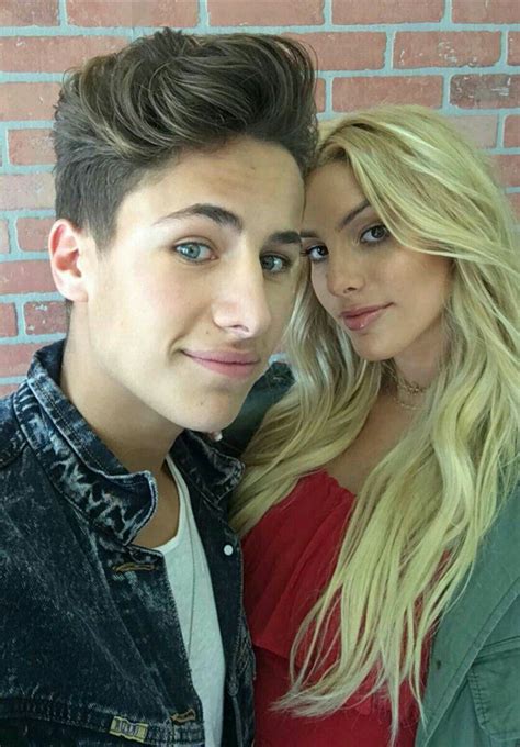 Lele Pons and Juanpa Zurita | Friends poses, Celebs, Cute couples