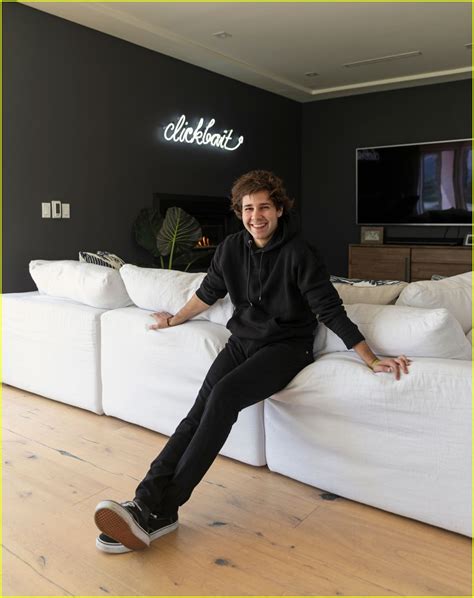 David Dobrik House Address / David Dobrik buys a new house in LA ...