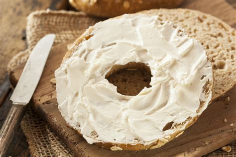 All the Best Bagel Flavors, Ranked | The Nosher