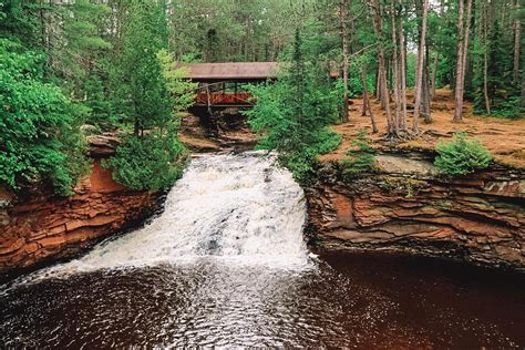 27 Best Waterfalls in Wisconsin + Local Hidden Gems