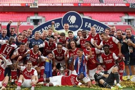 Freda Webb News: Arsenal Champions League Titel