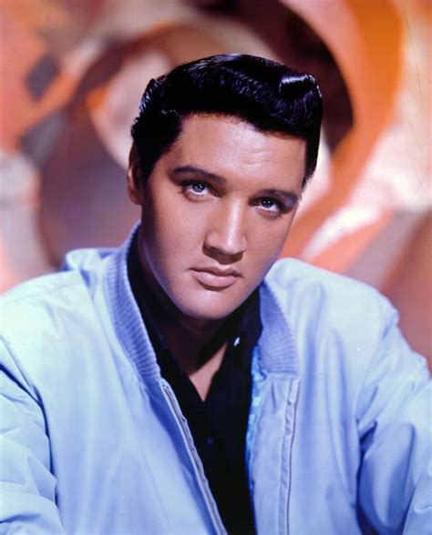 Elvis Presley Biography - Facts, Birthday, Life Story - Biography.com ...