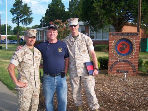 Pic with Marines at Quantico while filming a training video for USMC | Hollywood life, Us marine ...