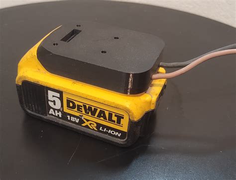 DeWalt battery adapter by JankieL | Download free STL model | Printables.com