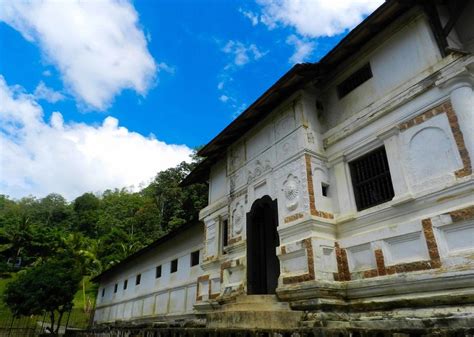 Kandy Royal Palace, Kandy - Timings, History, Best Time to Visit