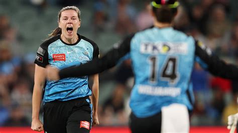 Women's Big Bash League: Adelaide Strikers beat Brisbane Heat by three ...