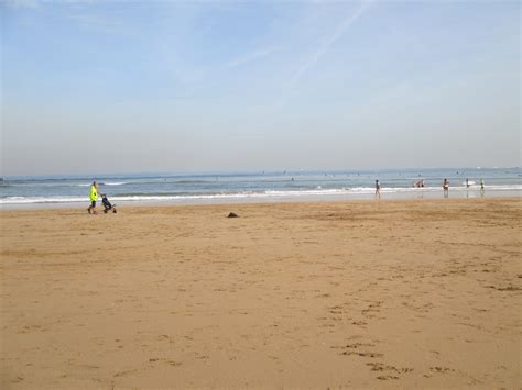 Beach Day in Gijón - Little-Birdie