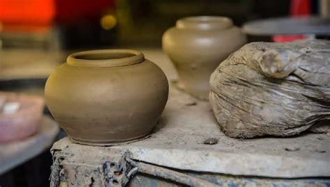 Types of Clay for Pottery – The 5 Main Types of Ceramic Clay