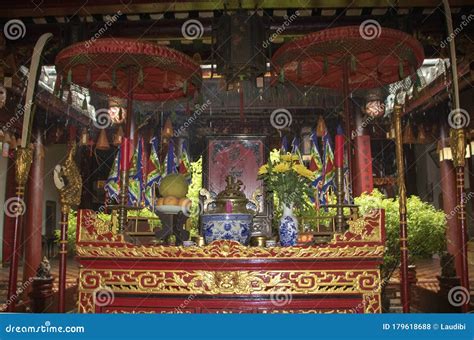 Chua ong temple stock photo. Image of decorated, door - 179618688