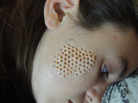 Maggot Infested Skin (Trypophobia) Doctor Costume : 5 Steps (with Pictures) - Instructables