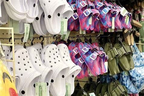 Fare sport Scettico Ruggito imitation crocs Pianeta spedizione il cameriere