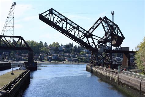 Locking through the Ballard Locks with Carefree Boat Club - Carefree Boat Club