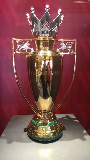 Oro Versione Premier League Trophy FA Barclays Campione di Coppa 2004 Arsenal Awards in Oro ...