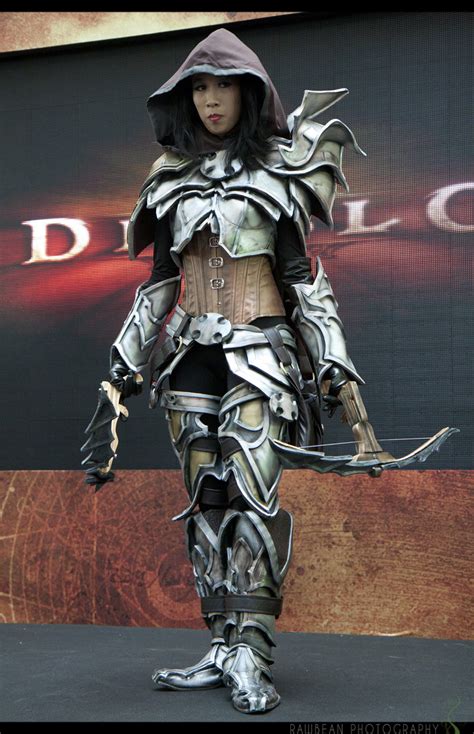 Diablo Cosplay - Diablo III Demon Hunter - 3 - Obsolete Gamer