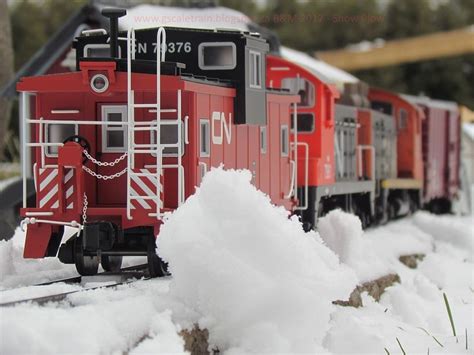 G-Scale Train Fun: Snow Plow in G-Scale Garden Train Land - 02-11-17