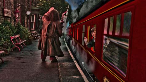 Hogwarts Express Train Wallpaper See more ideas about hogwarts hogwarts express kings cross station