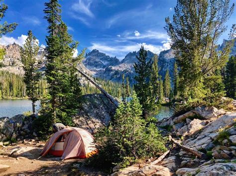 Camping in the Sawtooths : CampingandHiking