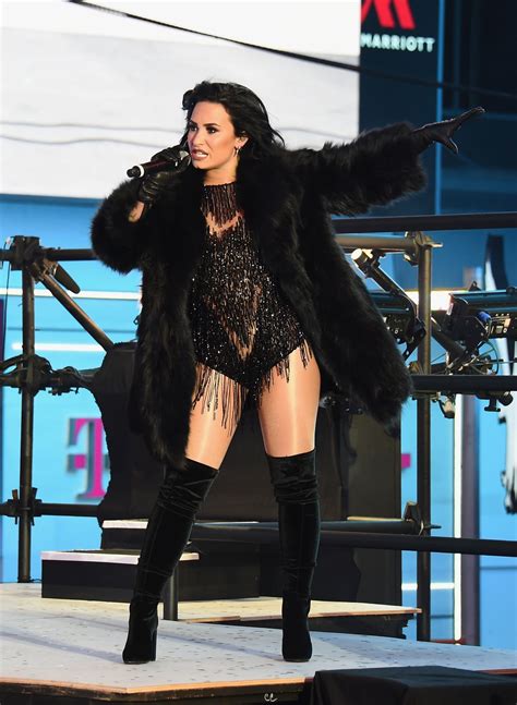 Demi Lovato Performing in Times Square, NY - New Year's Rockin' Eve ...