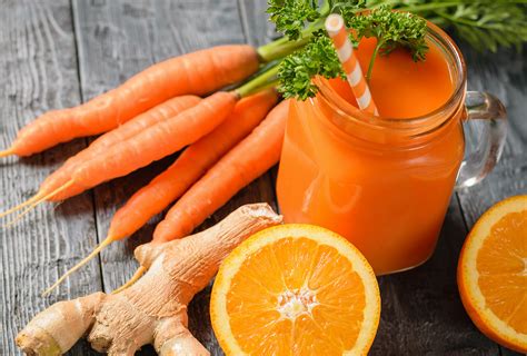 Why Is Ginger-Carrot Juice So Healthy & How to Make It