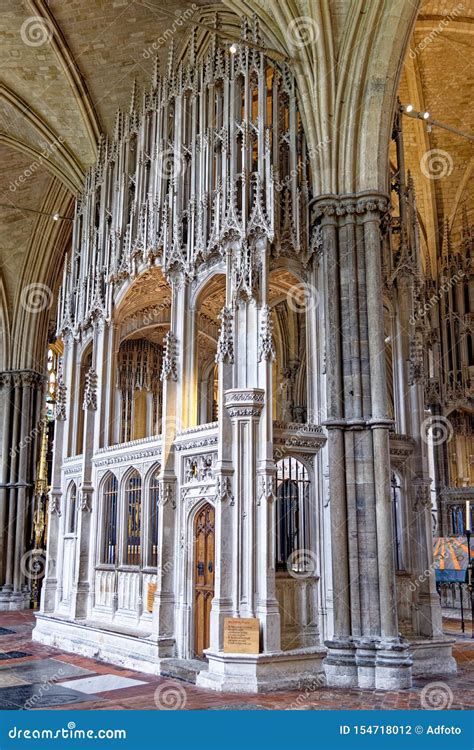 Interior of Winchester Cathedral Editorial Photography - Image of masonry, architecture: 154718012