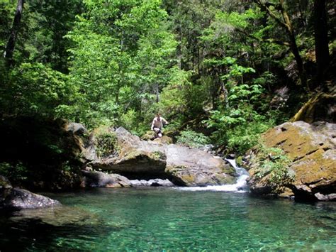 The 8 best hikes near Medford and Ashland, Oregon