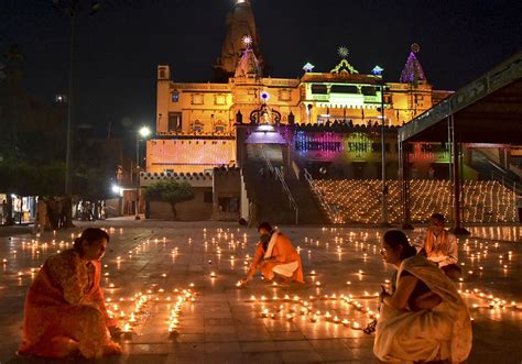 With crackers and sweets, India celebrates Ayodhya bhoomi pujan - Rediff.com India News