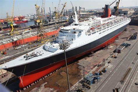 QE2 Bound for the Far East - Cruise Industry News | Cruise News