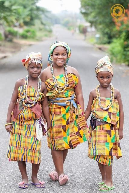 KENTE CLOTH: GHANA`S ASHANTI CULTURAL HERITAGE TO THE WORLD`S FASHION ...