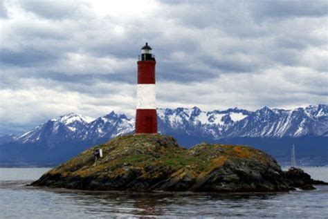 Faro del fin del mundo, Isla de los Estados - Argentina | Beautiful ...