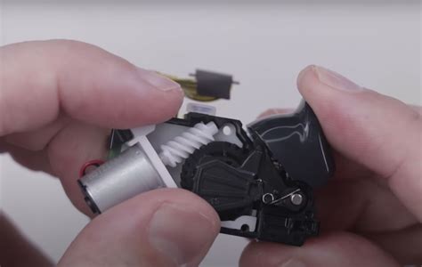 PS5 controller teardown shows its adaptive triggers in action