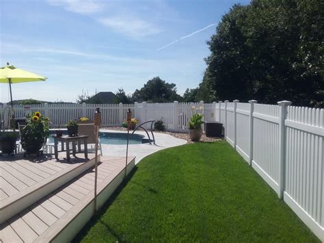 Pool fencing installation in Connecticut |Fence It In LLC|860-748-8607