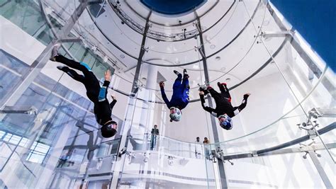 What is a Vertical Wind Tunnel for Indoor Skydiving | IndoorSkydiving.World