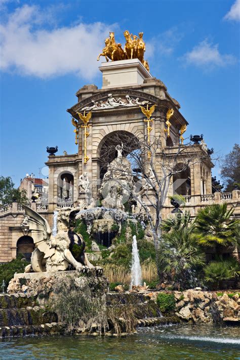 Parc De La Ciutadella Fountain, Barcelona Stock Photo | Royalty-Free | FreeImages