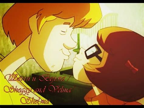 Scooby Doo Velma And Shaggy Kiss