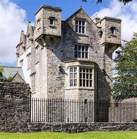 Ancient to Post-Medieval History - Donegal Castle, Ireland Donegal ...