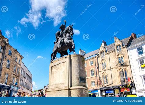 Statue in Durham Marketplace - England Editorial Image - Image of ...