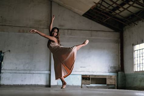 What is Contemporary Dance Today? – DanceBibles