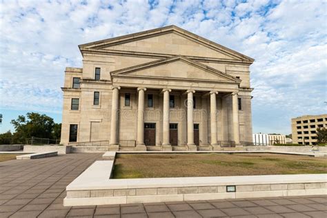 Mississippi Supreme Court Building and Court of Appeals in Jackson, MS ...