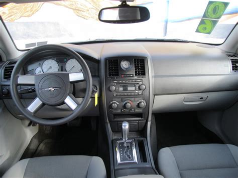 2006 Chrysler 300 - Interior Pictures - CarGurus