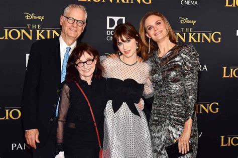 Zooey and Emily Deschanel Attend Lion King Premiere with Dad